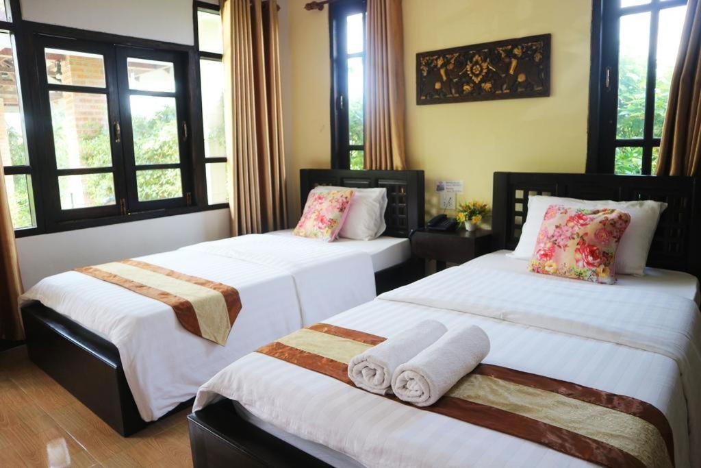 Ban Noi Resort Phrae Luaran gambar